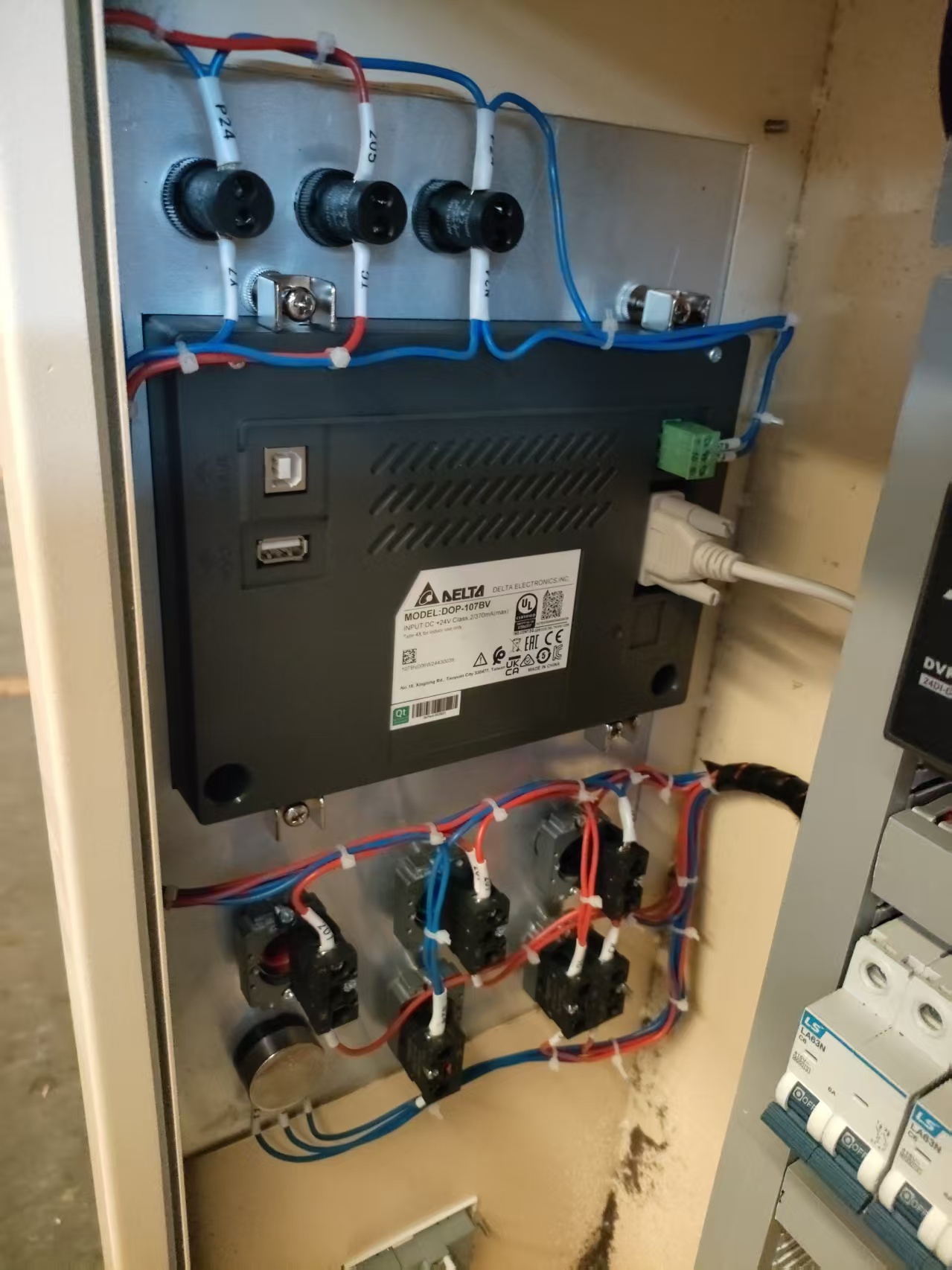 ccaef11390b8514a91b3c49f697a926f