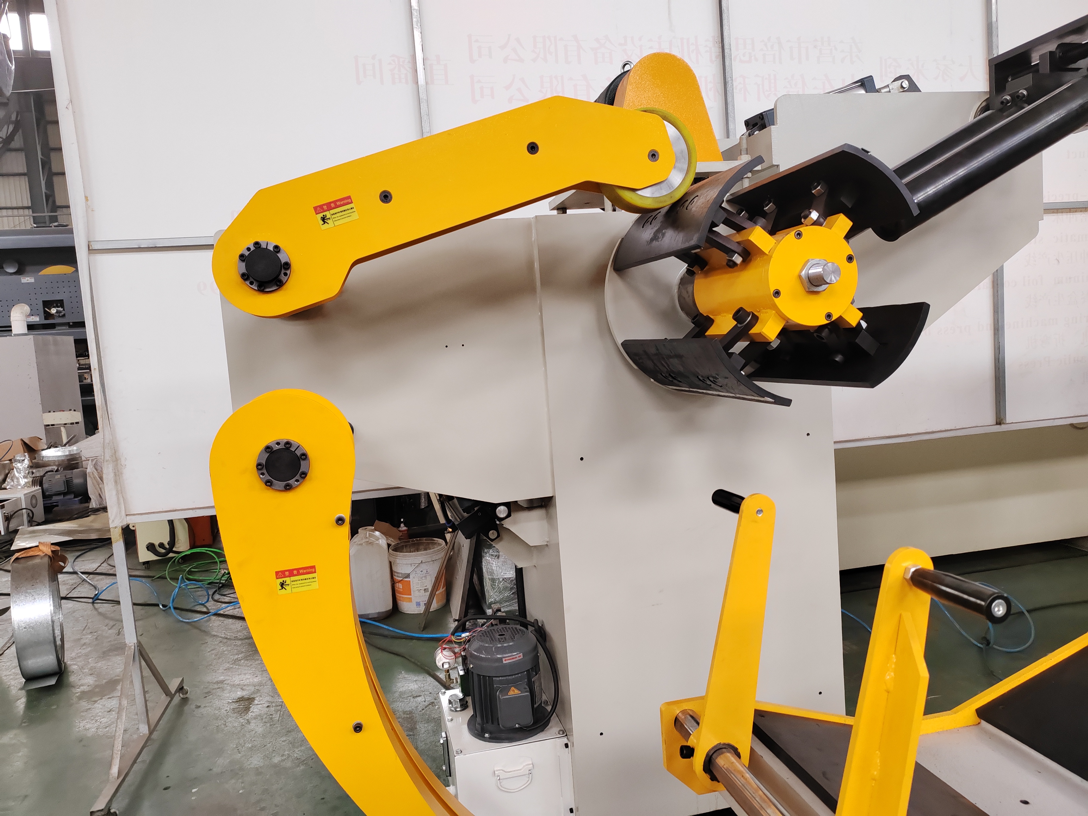 Decoiler And Straightener Feeder 3 in 1 Machine