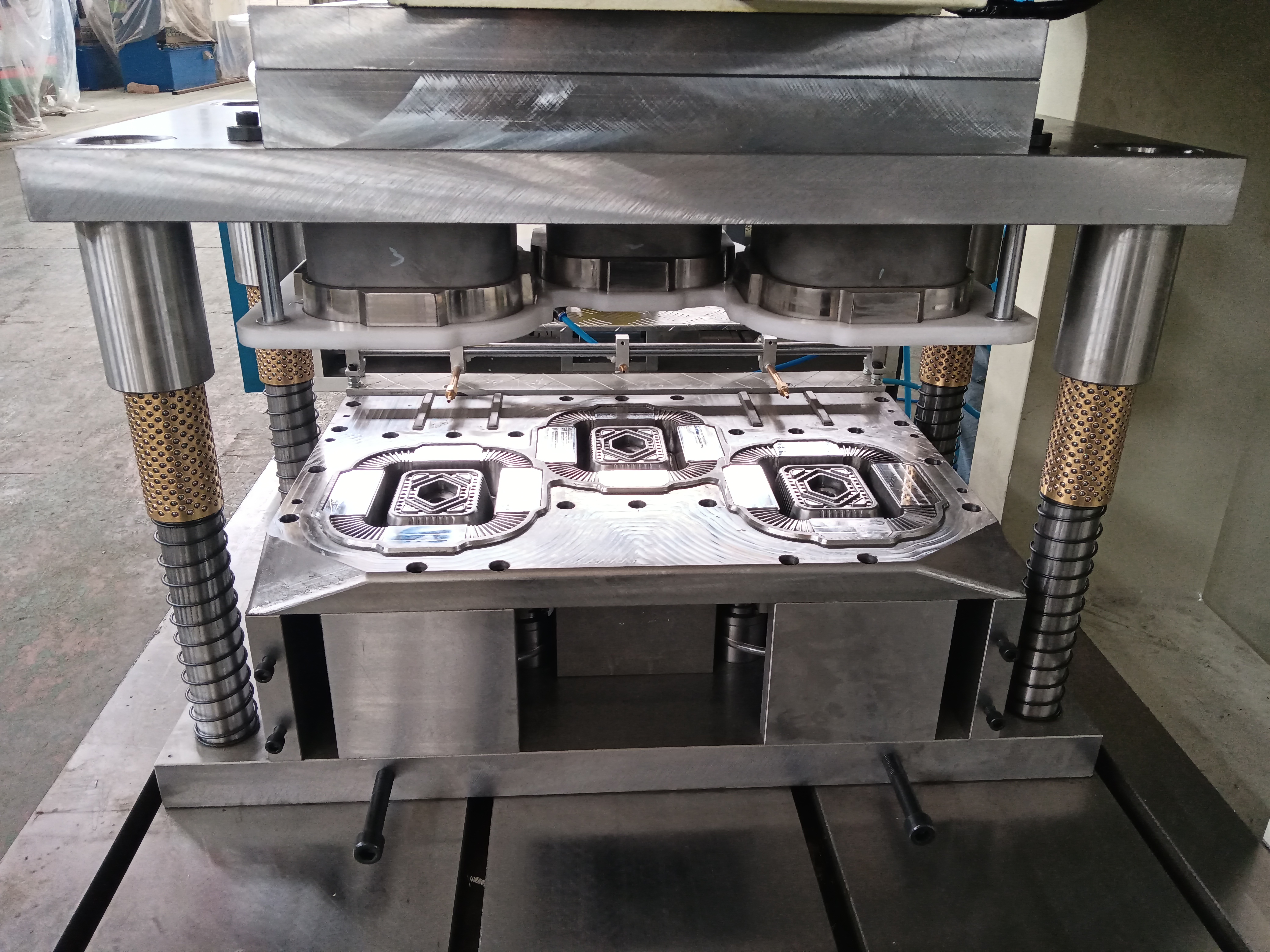 Aluminum foil food container mold by factory supplier
