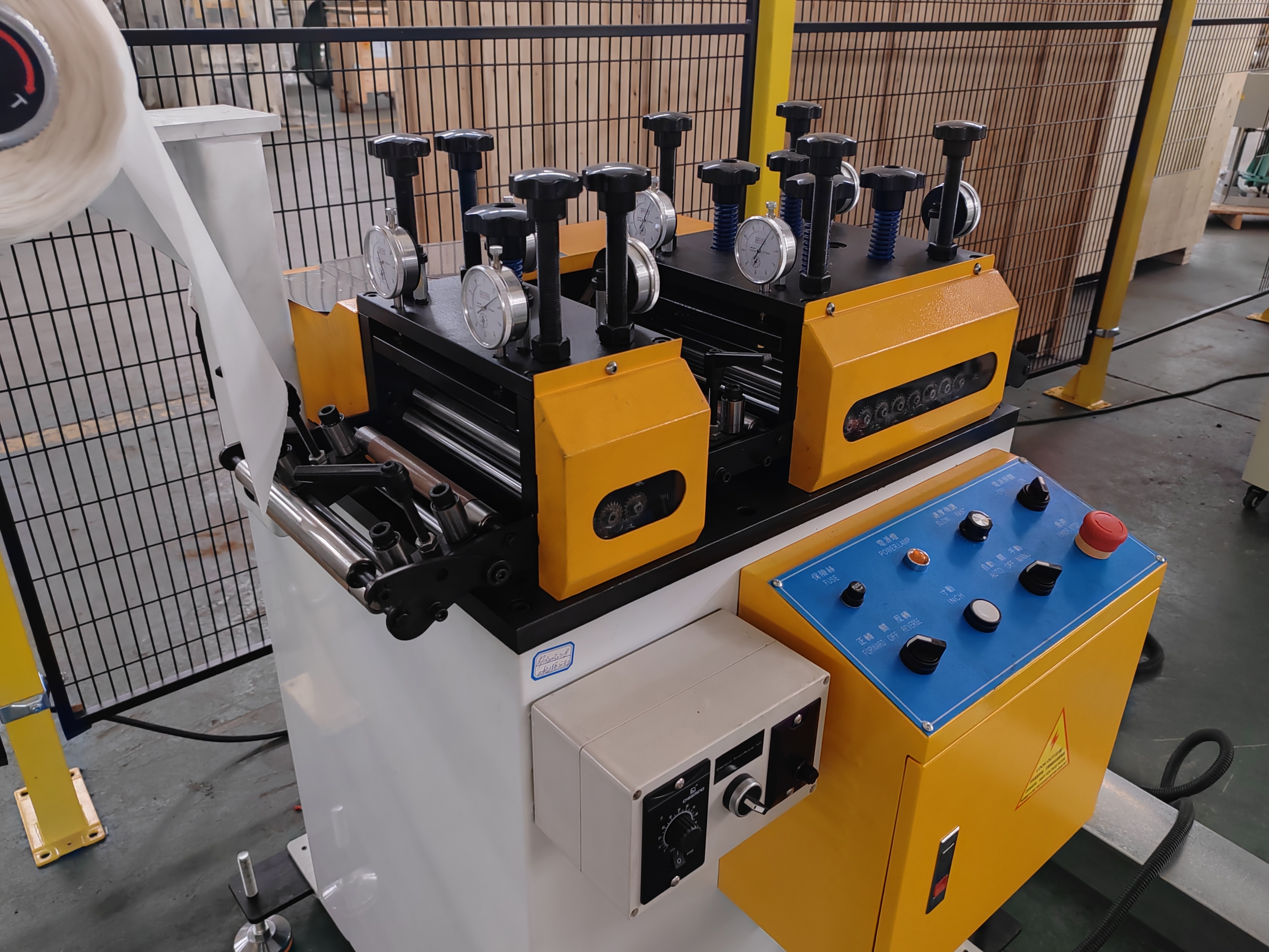 Decoiler And Straightener Feeder 3 in 1 Machine