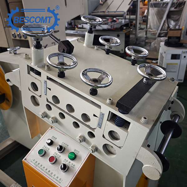 2in1 Heavy Duty Decoiler And Straightener Machine | Metal Coil Leveling & Uncoiling Equipment for Thick Plate Processing