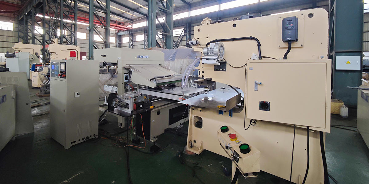 Automatic-Aluminum-ROPP-Cap-Stamping-&amp;-Forming-Production-Line.jpg